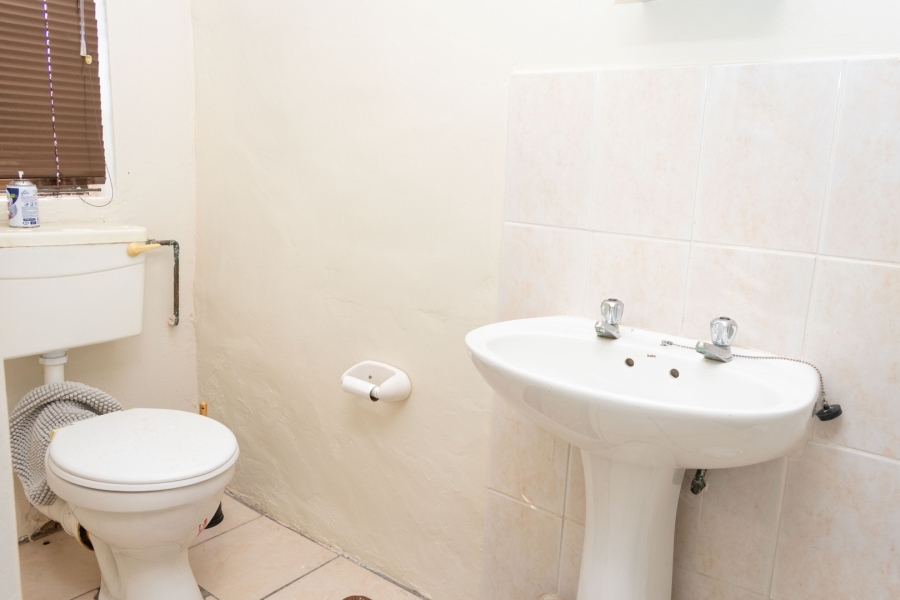 7 Bedroom Property for Sale in Ferreira Town Eastern Cape